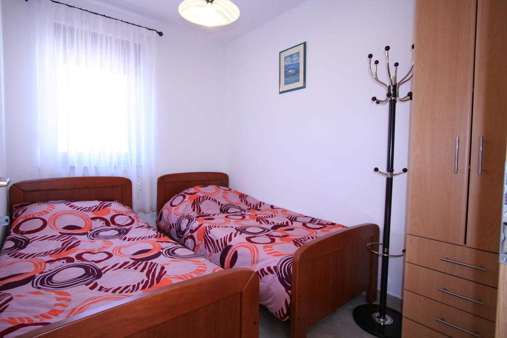 Villa Roze Čižići Rum bild